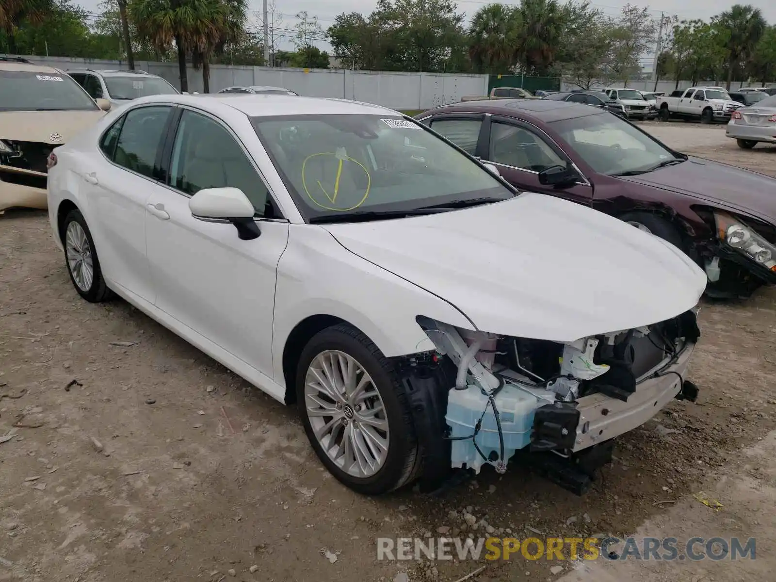 1 Photograph of a damaged car 4T1B11HK8KU784694 TOYOTA CAMRY 2019