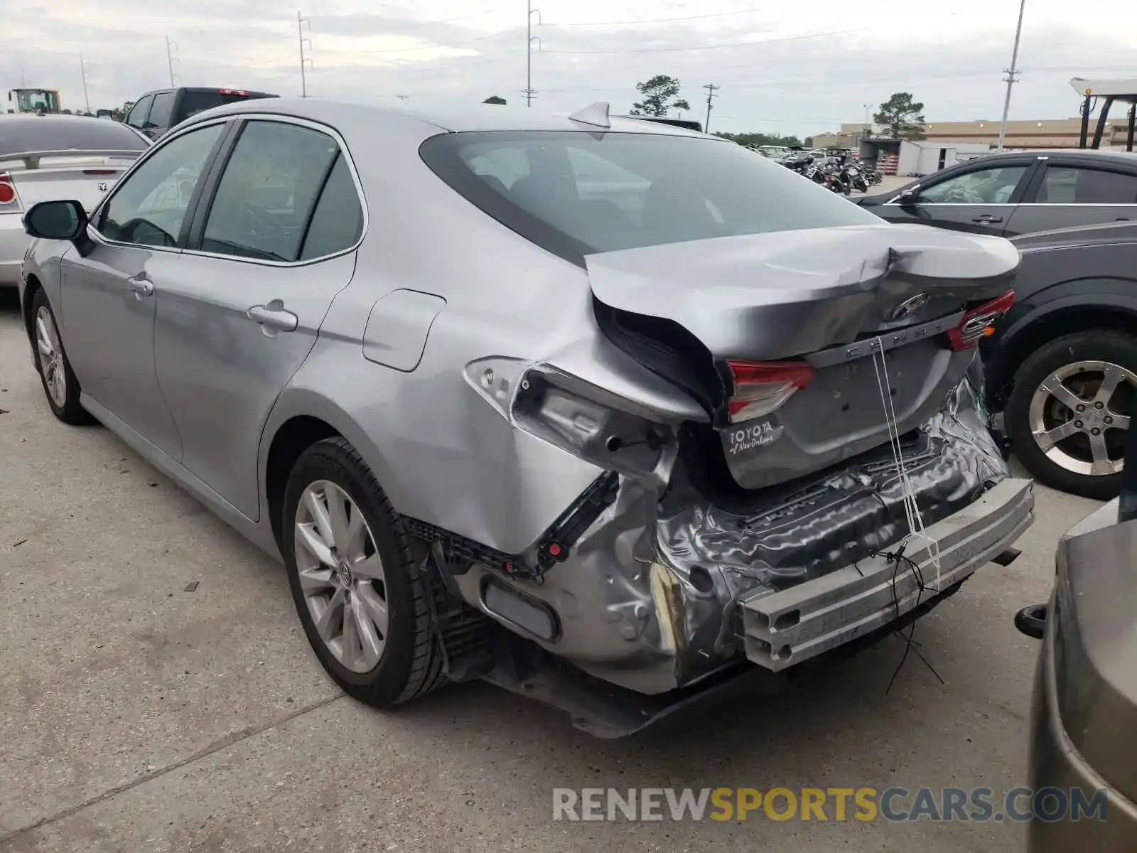 3 Photograph of a damaged car 4T1B11HK8KU784937 TOYOTA CAMRY 2019