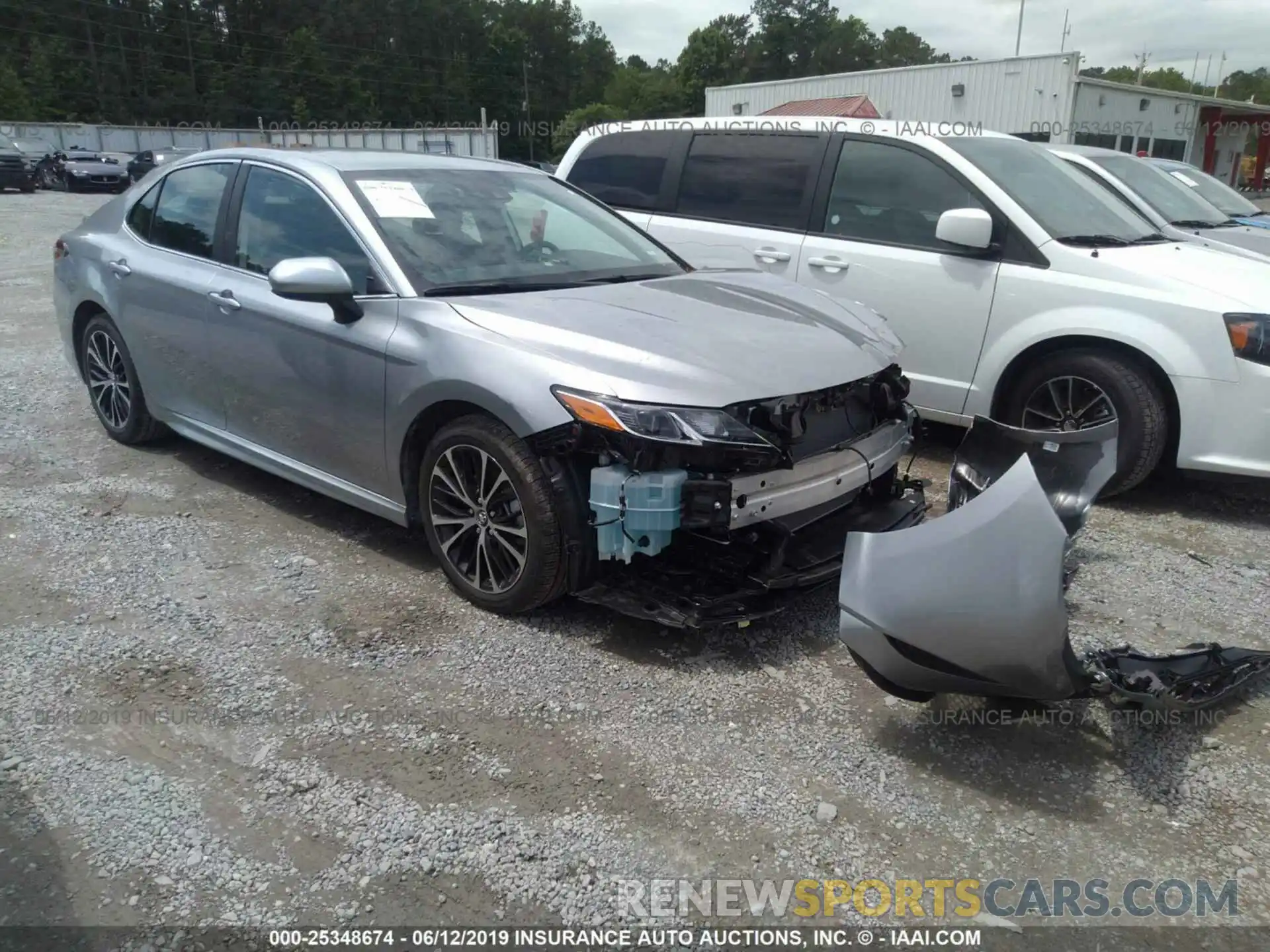 1 Photograph of a damaged car 4T1B11HK8KU785828 TOYOTA CAMRY 2019