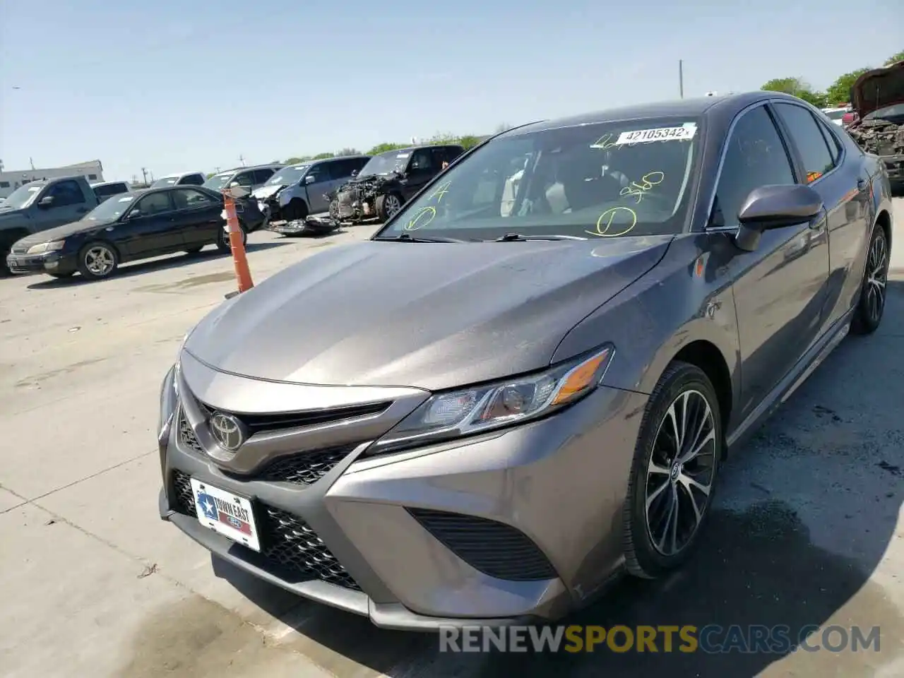 2 Photograph of a damaged car 4T1B11HK8KU788552 TOYOTA CAMRY 2019