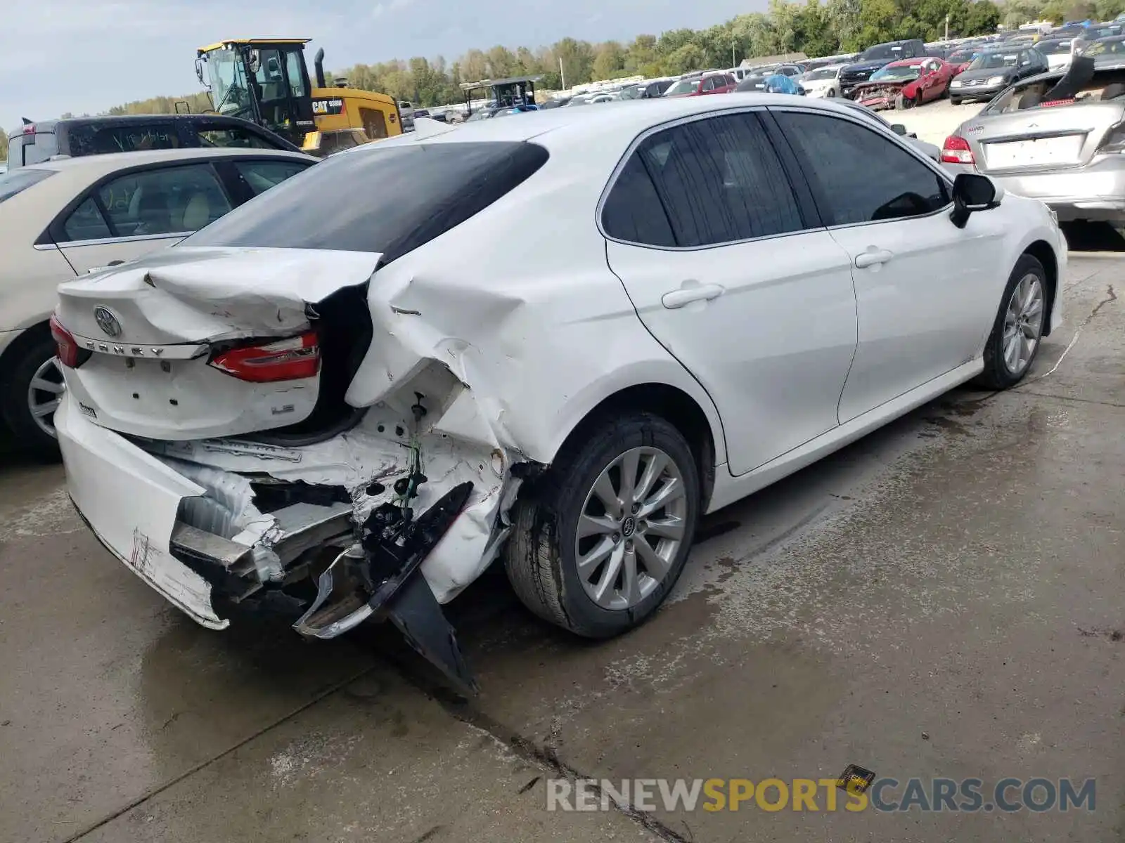 4 Photograph of a damaged car 4T1B11HK8KU789930 TOYOTA CAMRY 2019