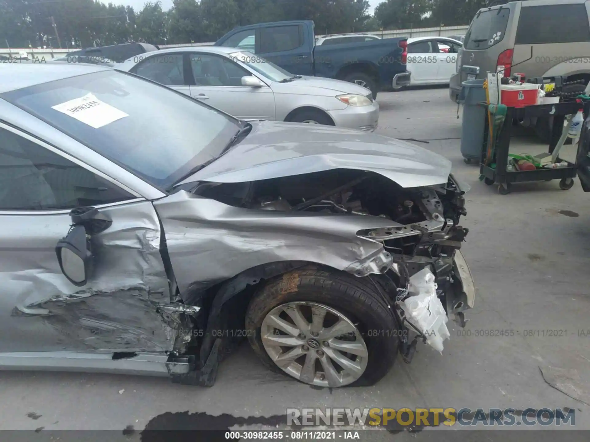 6 Photograph of a damaged car 4T1B11HK8KU790379 TOYOTA CAMRY 2019