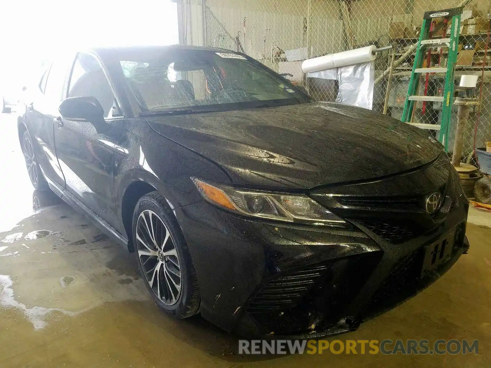 1 Photograph of a damaged car 4T1B11HK8KU792276 TOYOTA CAMRY 2019