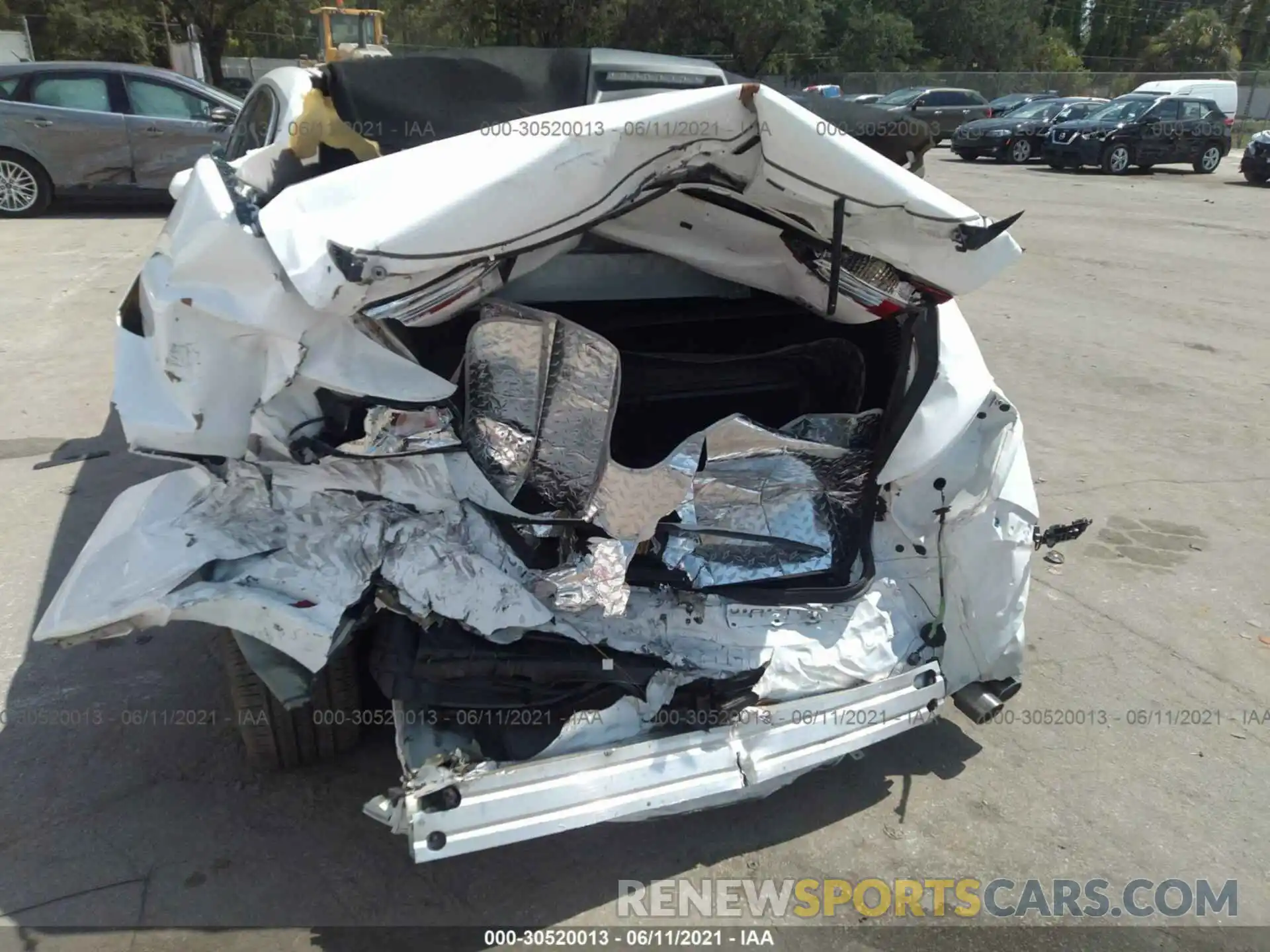 6 Photograph of a damaged car 4T1B11HK8KU793573 TOYOTA CAMRY 2019