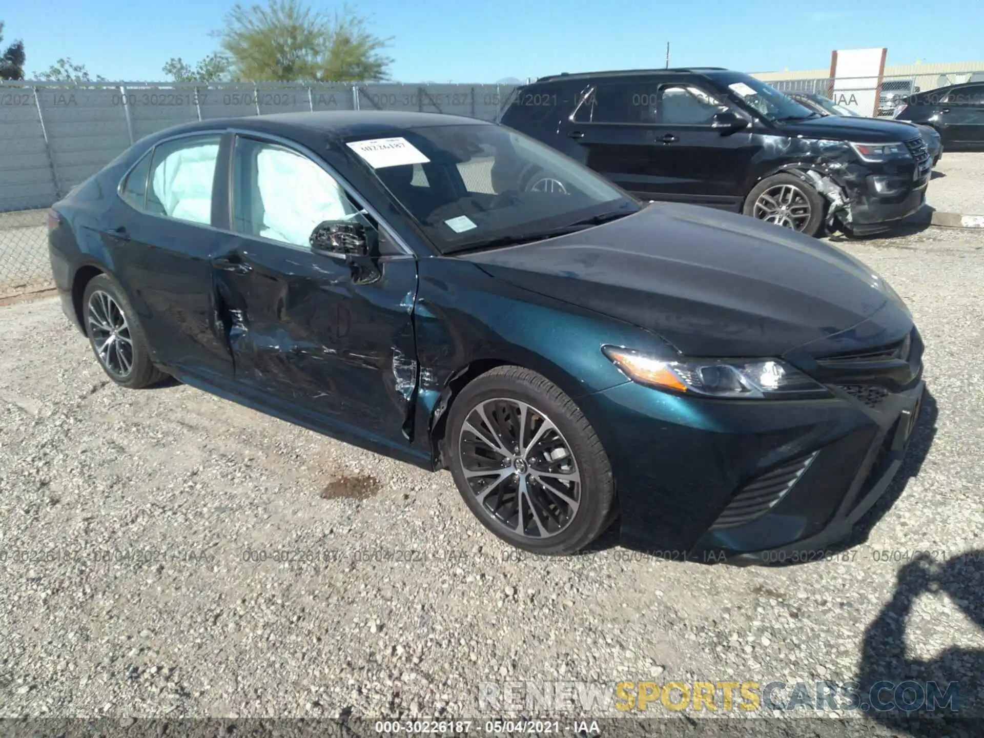 1 Photograph of a damaged car 4T1B11HK8KU794545 TOYOTA CAMRY 2019