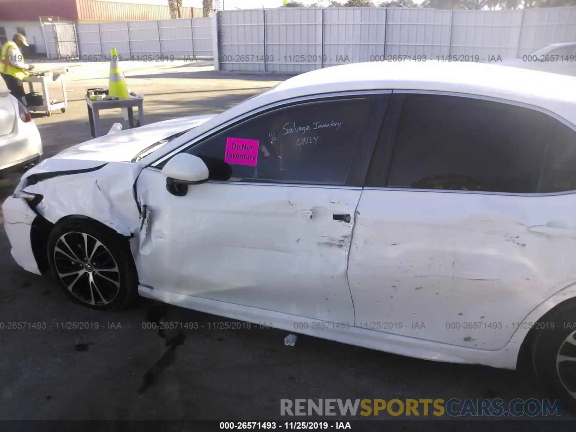 6 Photograph of a damaged car 4T1B11HK8KU795548 TOYOTA CAMRY 2019