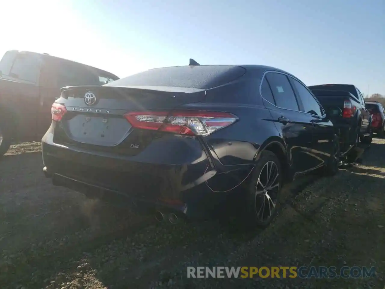 4 Photograph of a damaged car 4T1B11HK8KU795775 TOYOTA CAMRY 2019