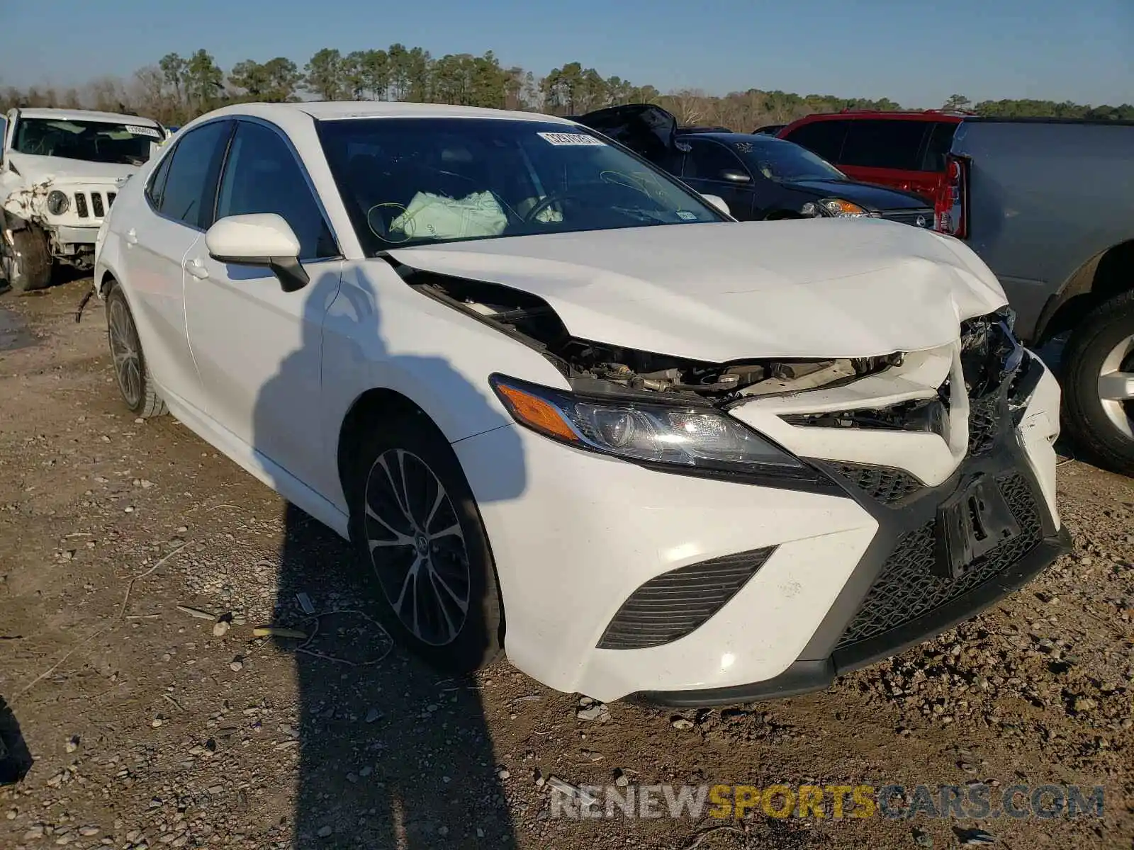 1 Photograph of a damaged car 4T1B11HK8KU795906 TOYOTA CAMRY 2019