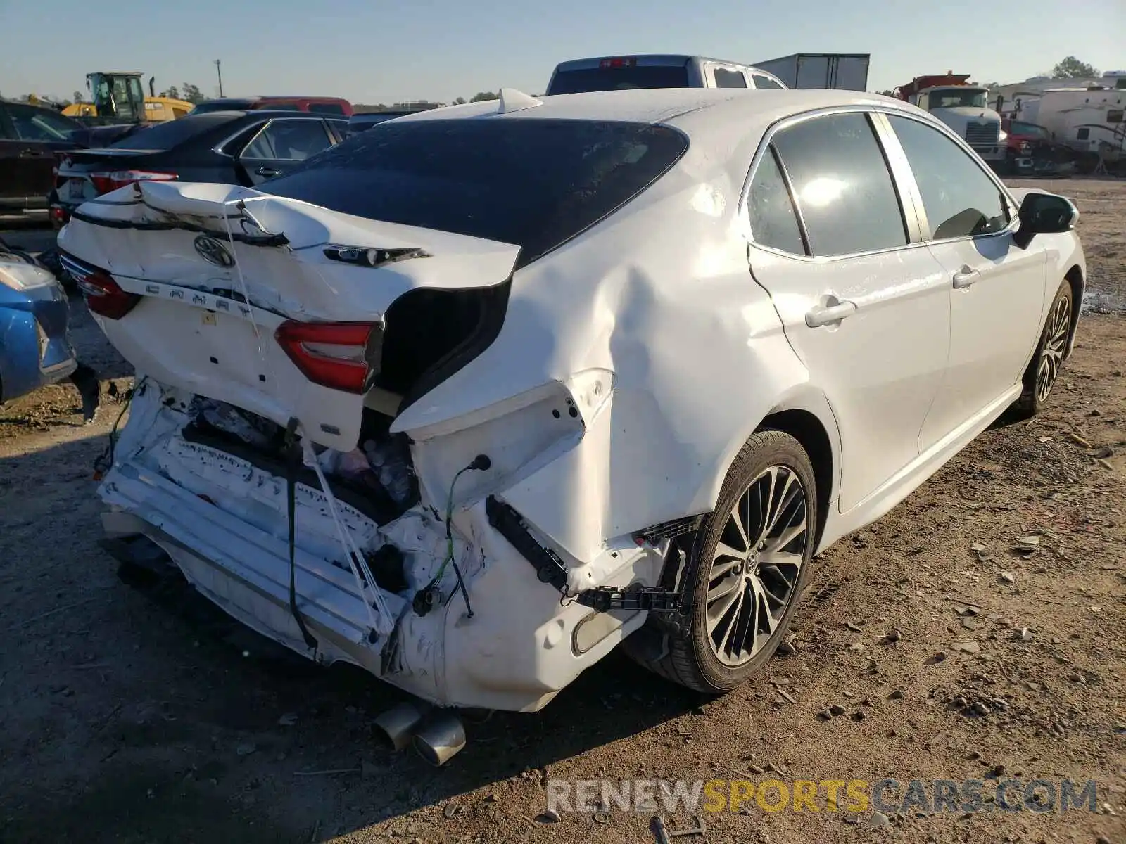 4 Photograph of a damaged car 4T1B11HK8KU795906 TOYOTA CAMRY 2019