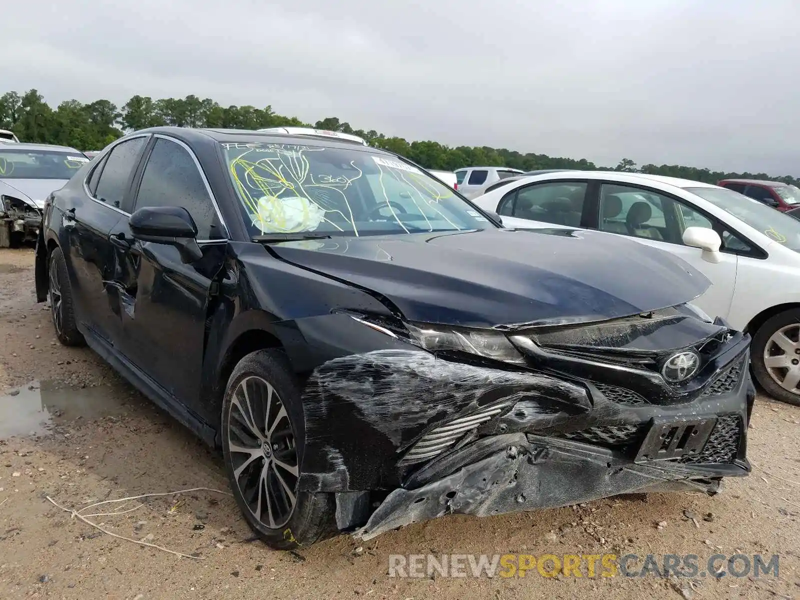 1 Photograph of a damaged car 4T1B11HK8KU797560 TOYOTA CAMRY 2019