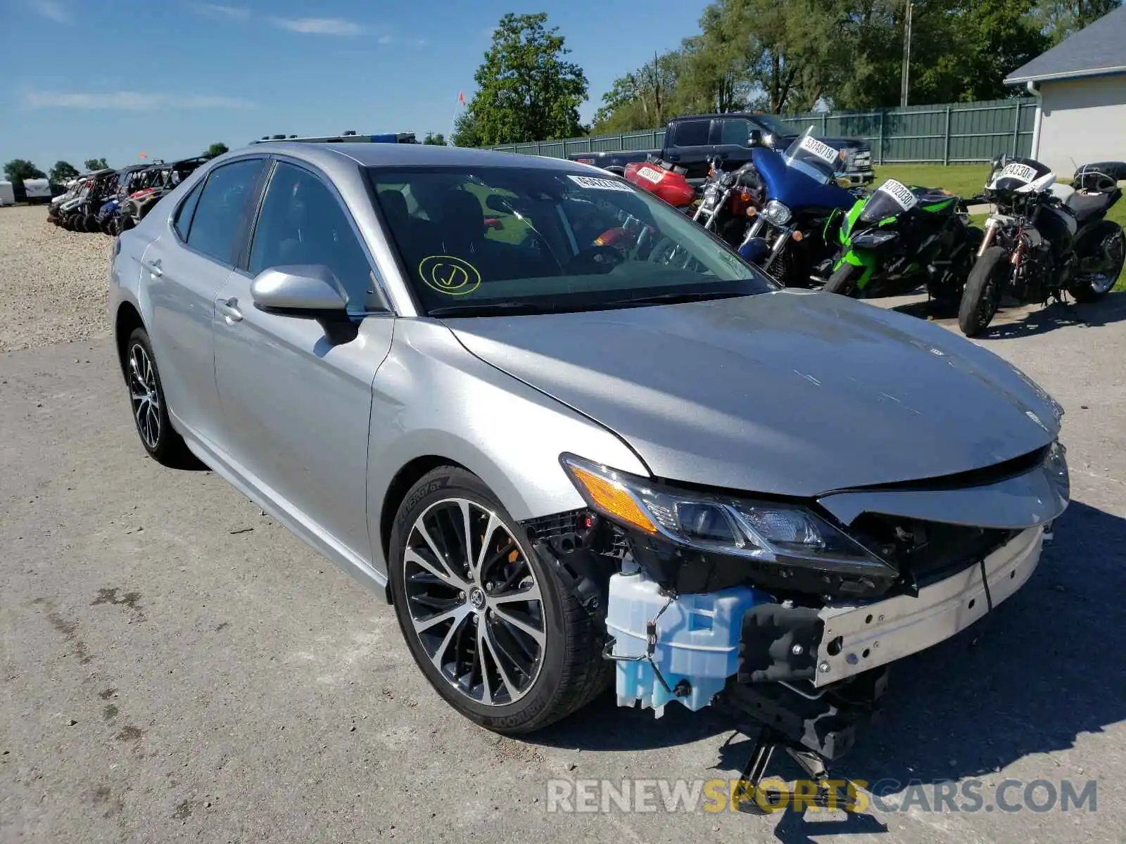 1 Photograph of a damaged car 4T1B11HK8KU798031 TOYOTA CAMRY 2019