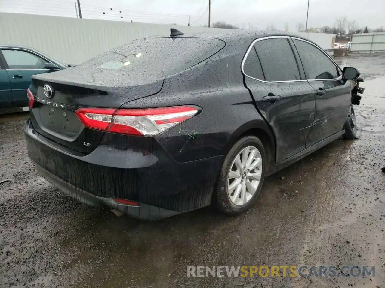 4 Photograph of a damaged car 4T1B11HK8KU798143 TOYOTA CAMRY 2019