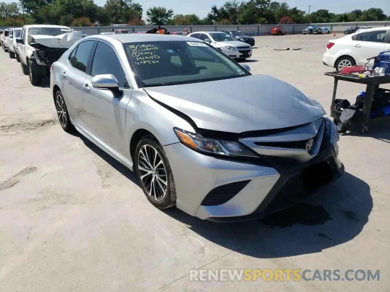 1 Photograph of a damaged car 4T1B11HK8KU798658 TOYOTA CAMRY 2019