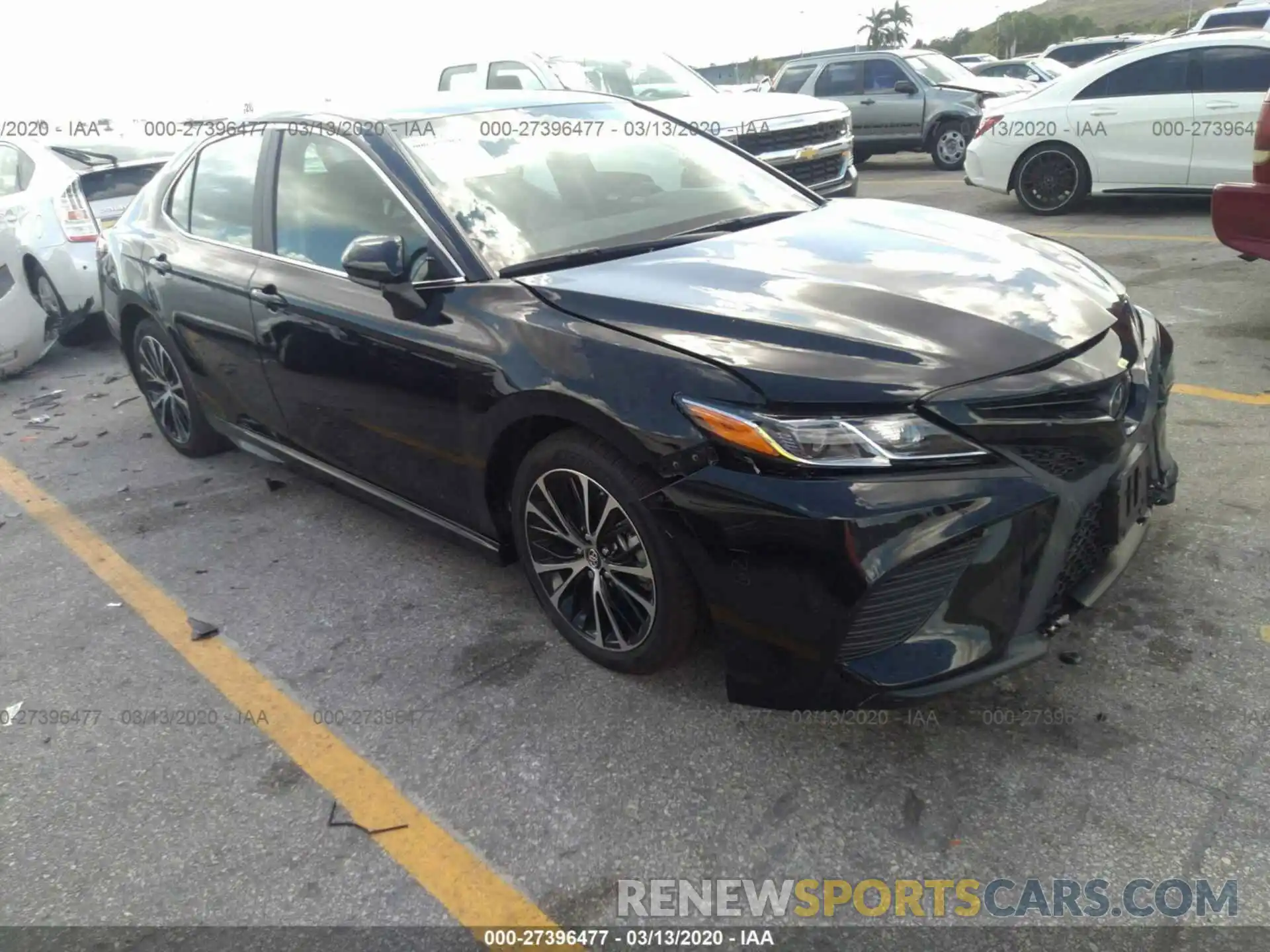 1 Photograph of a damaged car 4T1B11HK8KU798997 TOYOTA CAMRY 2019