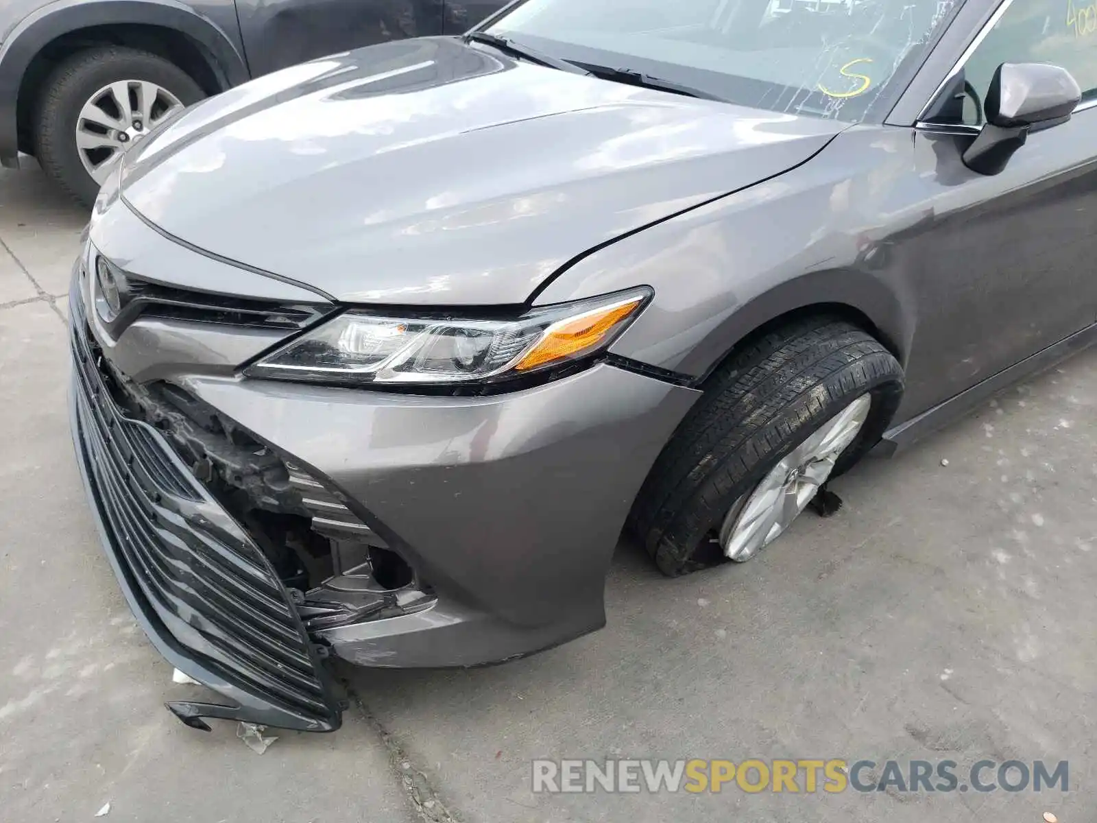 9 Photograph of a damaged car 4T1B11HK8KU799731 TOYOTA CAMRY 2019