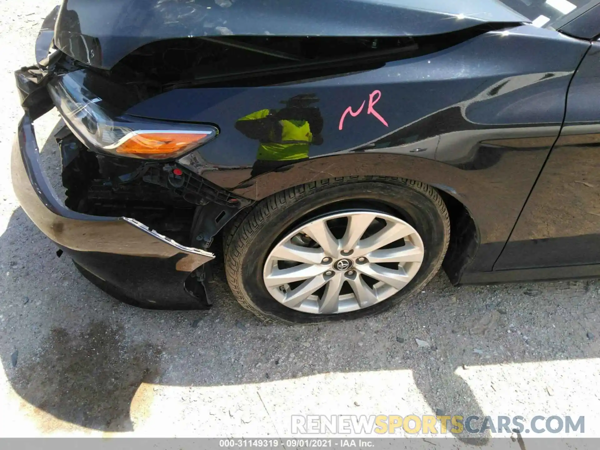 12 Photograph of a damaged car 4T1B11HK8KU801526 TOYOTA CAMRY 2019