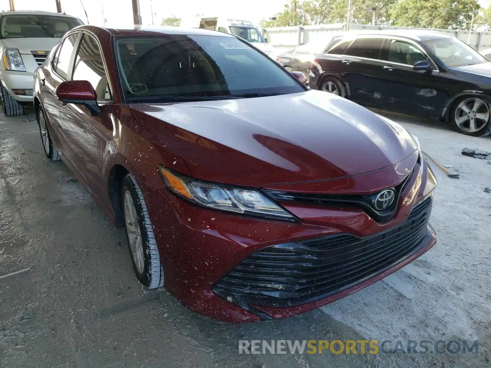 1 Photograph of a damaged car 4T1B11HK8KU801834 TOYOTA CAMRY 2019