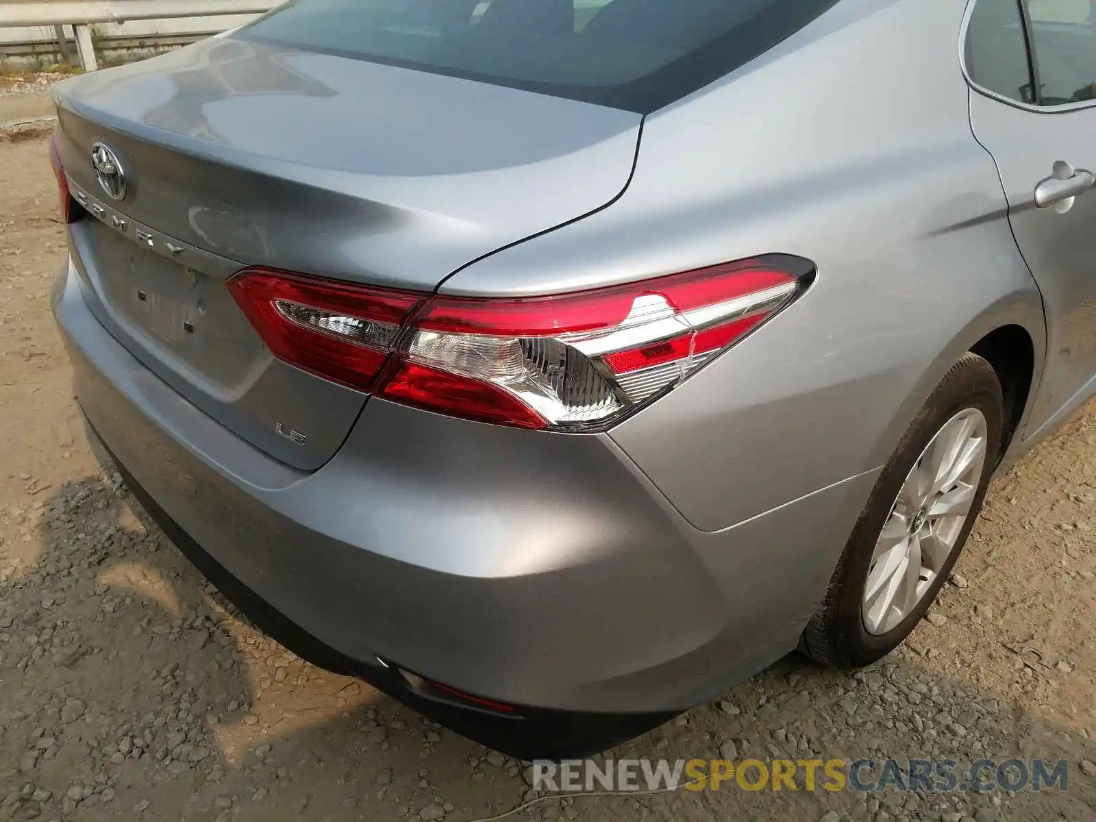 9 Photograph of a damaged car 4T1B11HK8KU803356 TOYOTA CAMRY 2019