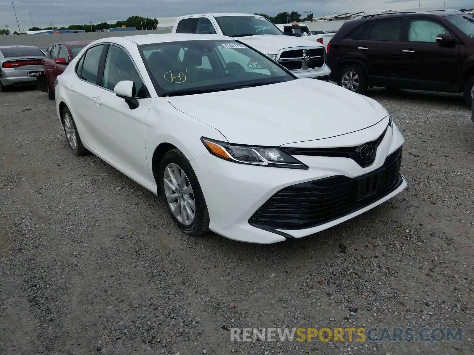 1 Photograph of a damaged car 4T1B11HK8KU803647 TOYOTA CAMRY 2019