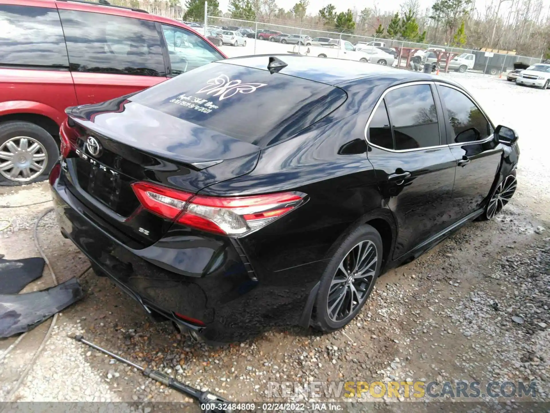 4 Фотография поврежденного автомобиля 4T1B11HK8KU804278 TOYOTA CAMRY 2019