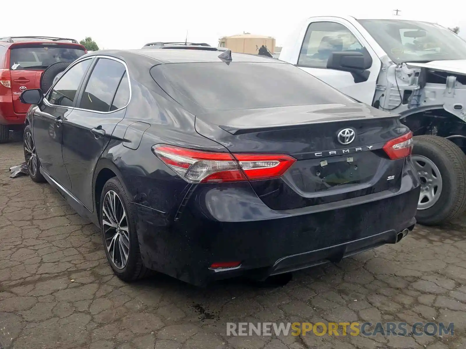 3 Photograph of a damaged car 4T1B11HK8KU805768 TOYOTA CAMRY 2019