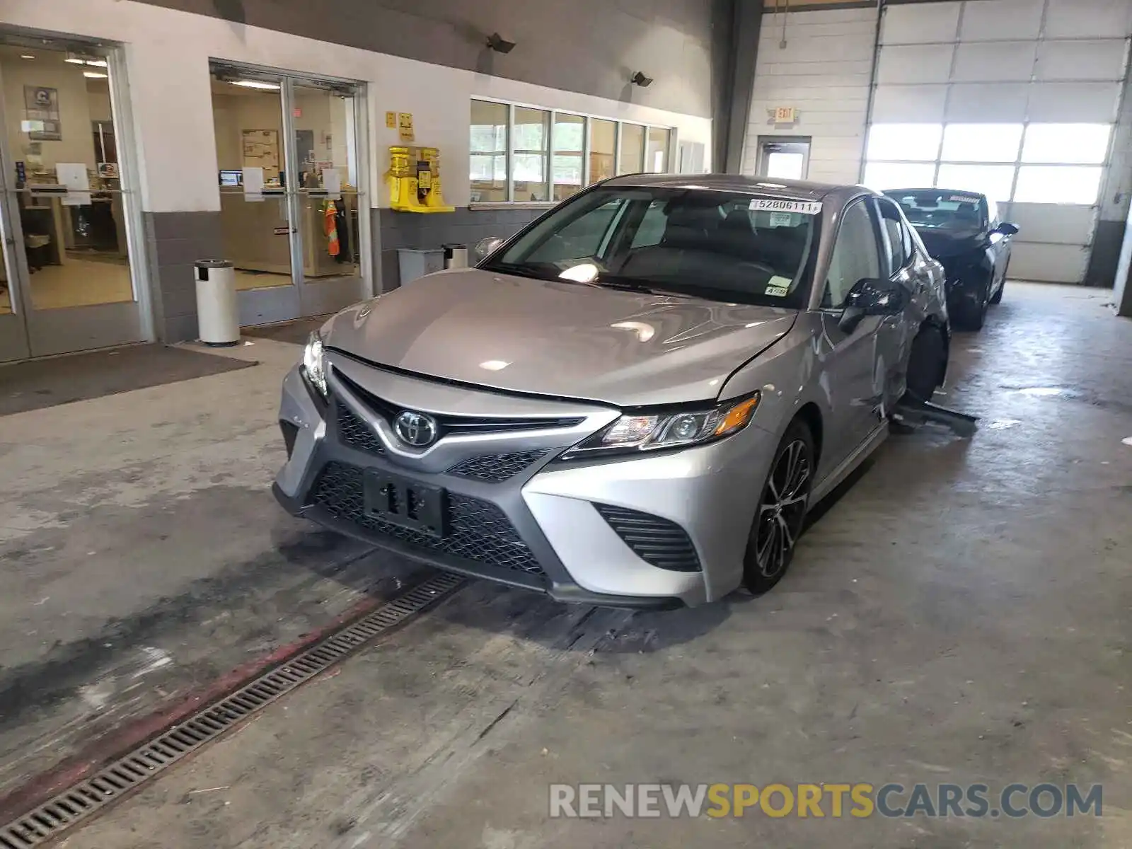 2 Photograph of a damaged car 4T1B11HK8KU805852 TOYOTA CAMRY 2019