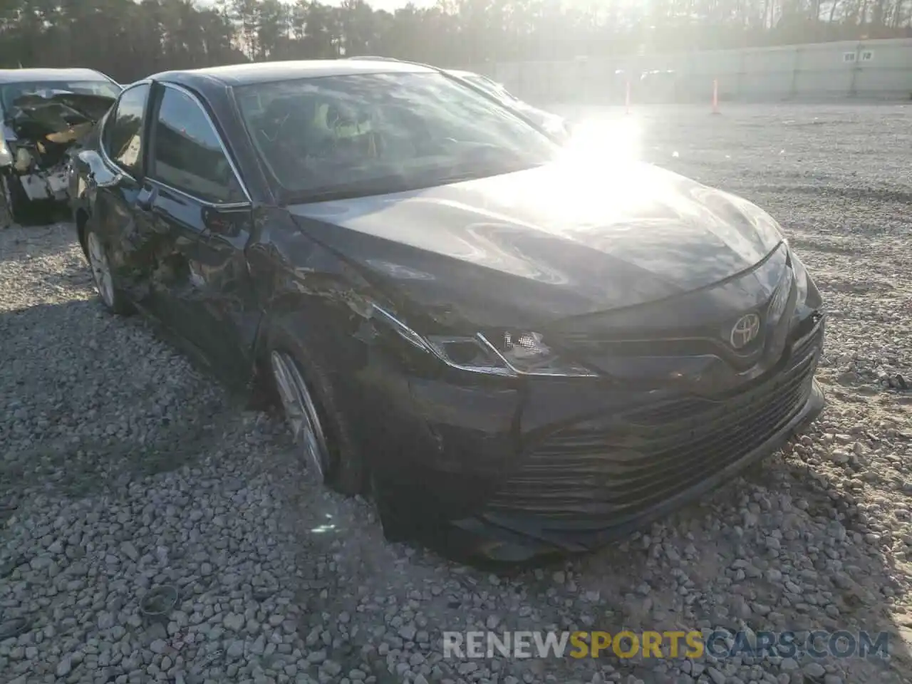 1 Photograph of a damaged car 4T1B11HK8KU806516 TOYOTA CAMRY 2019