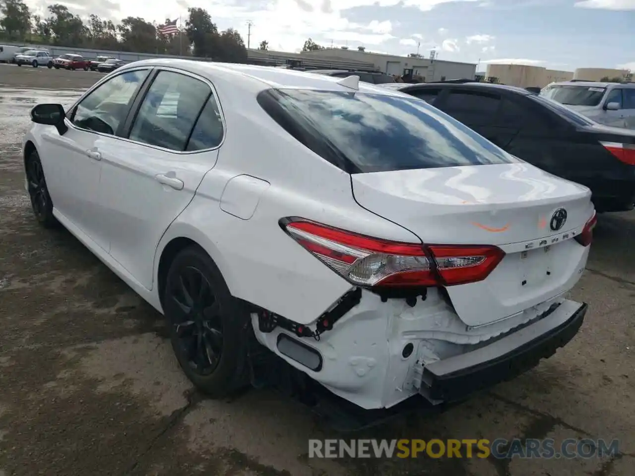 3 Photograph of a damaged car 4T1B11HK8KU806693 TOYOTA CAMRY 2019