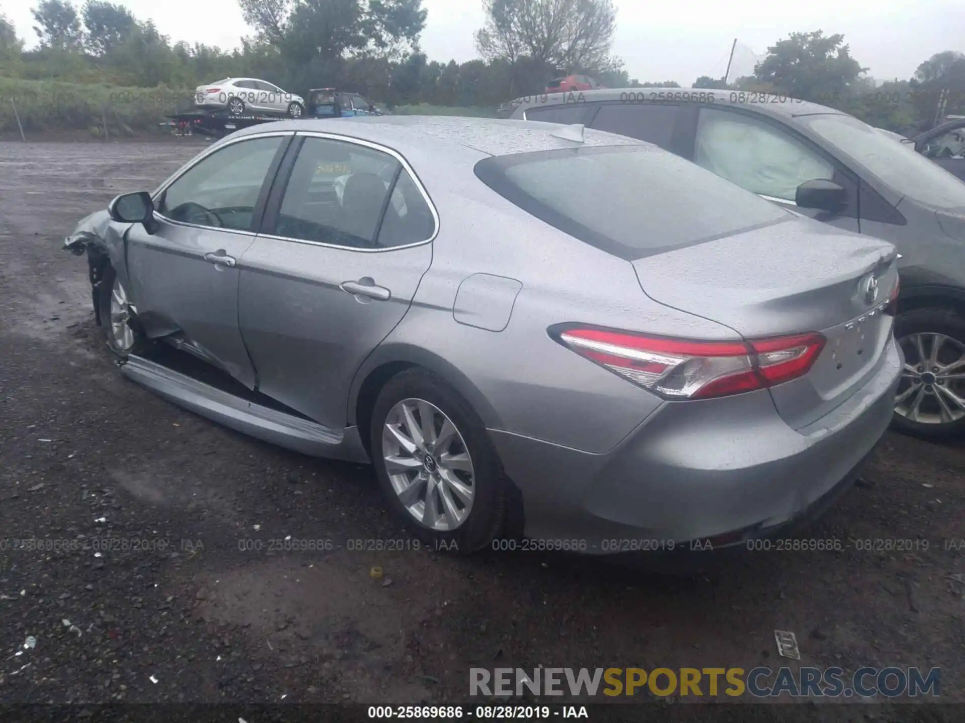 3 Photograph of a damaged car 4T1B11HK8KU810436 TOYOTA CAMRY 2019