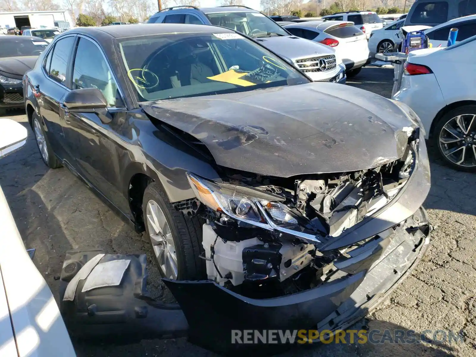 1 Photograph of a damaged car 4T1B11HK8KU811005 TOYOTA CAMRY 2019