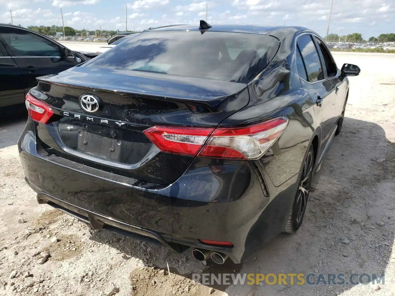 4 Photograph of a damaged car 4T1B11HK8KU811201 TOYOTA CAMRY 2019