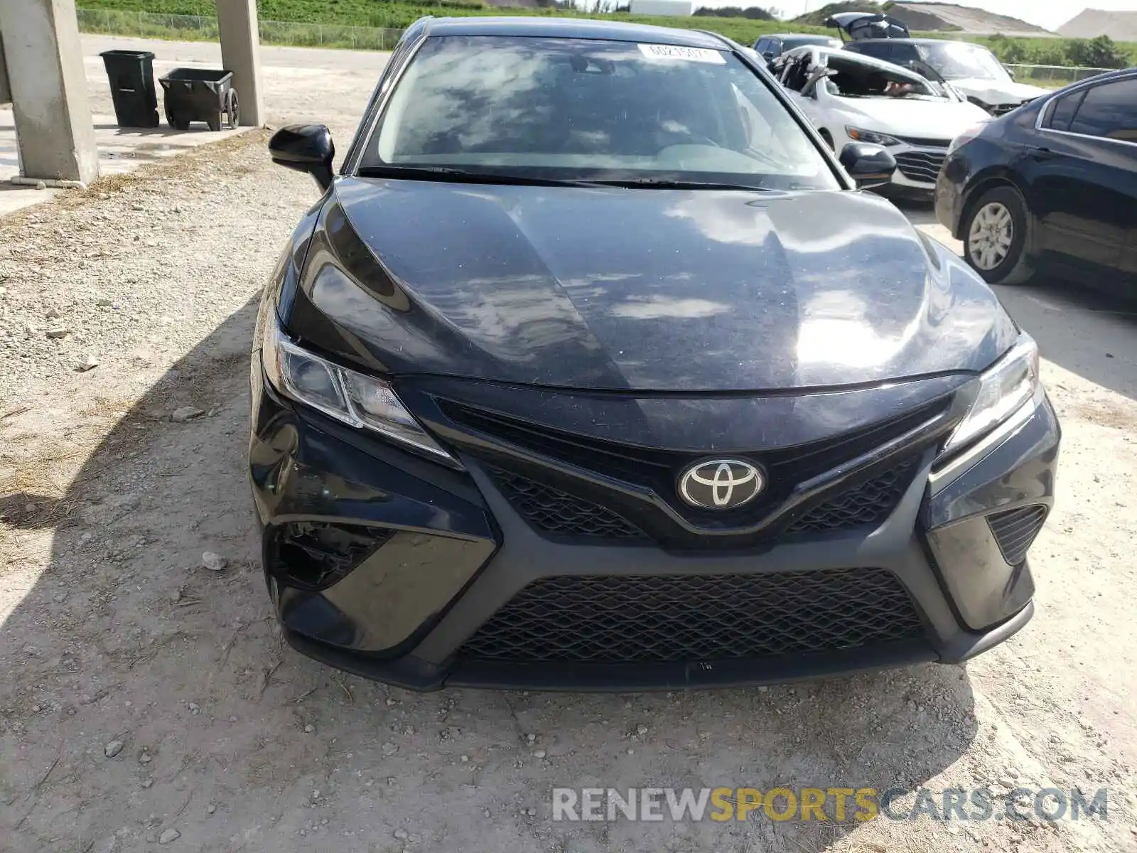 9 Photograph of a damaged car 4T1B11HK8KU811201 TOYOTA CAMRY 2019