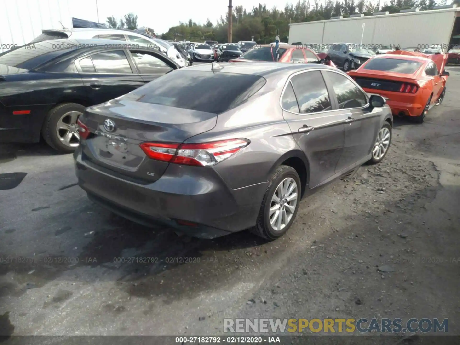 4 Photograph of a damaged car 4T1B11HK8KU811666 TOYOTA CAMRY 2019