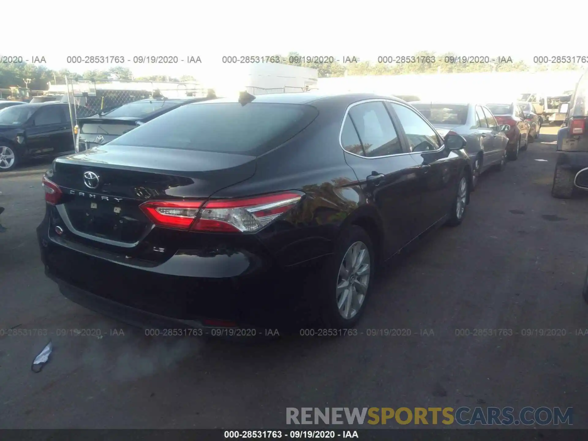 4 Фотография поврежденного автомобиля 4T1B11HK8KU812087 TOYOTA CAMRY 2019