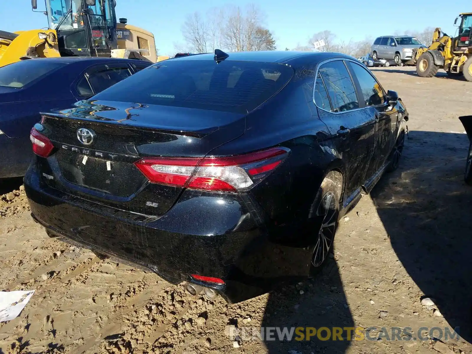 4 Photograph of a damaged car 4T1B11HK8KU812123 TOYOTA CAMRY 2019