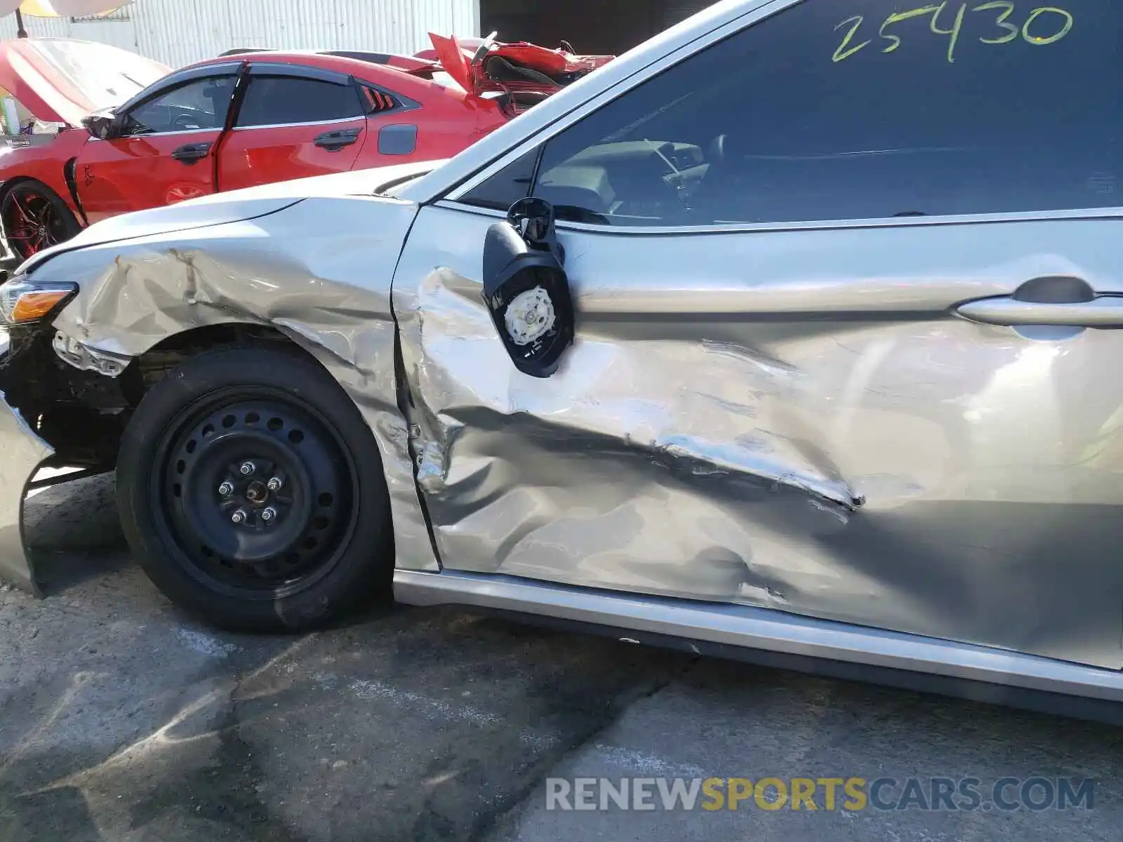 9 Photograph of a damaged car 4T1B11HK8KU812137 TOYOTA CAMRY 2019