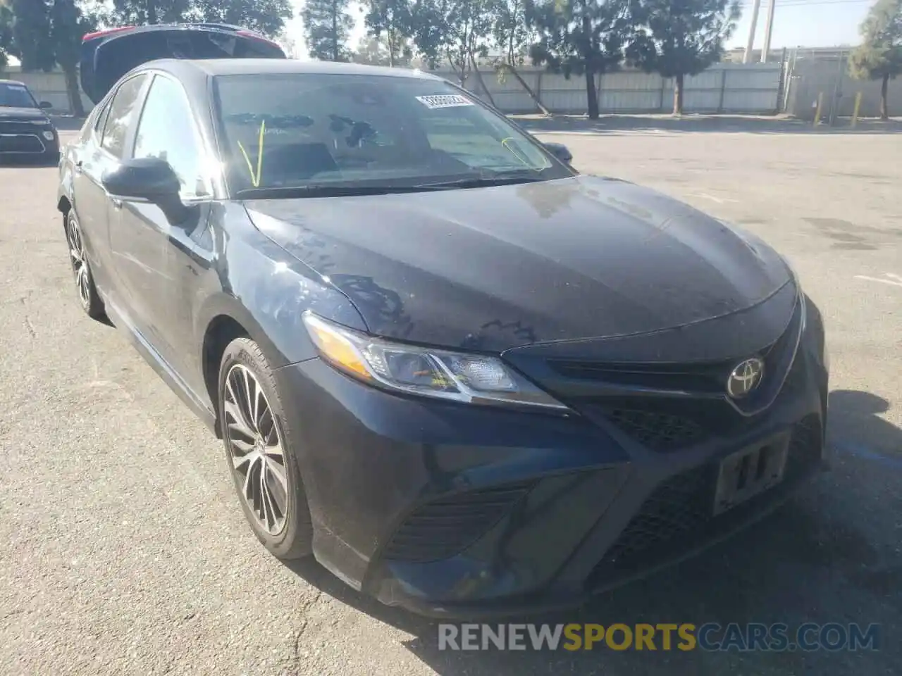 1 Photograph of a damaged car 4T1B11HK8KU812574 TOYOTA CAMRY 2019