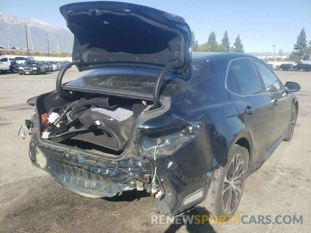 4 Photograph of a damaged car 4T1B11HK8KU812574 TOYOTA CAMRY 2019