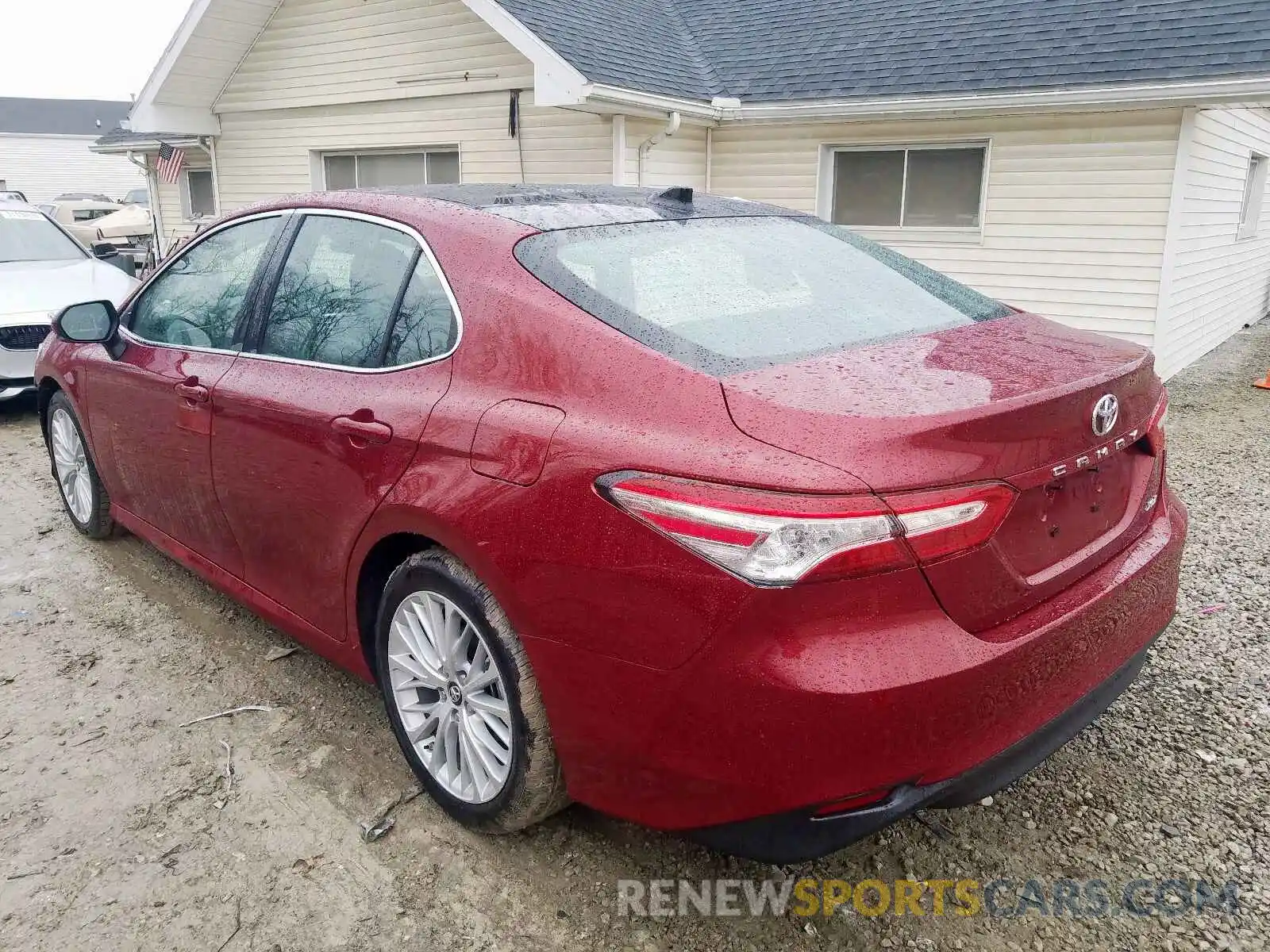 3 Photograph of a damaged car 4T1B11HK8KU812901 TOYOTA CAMRY 2019