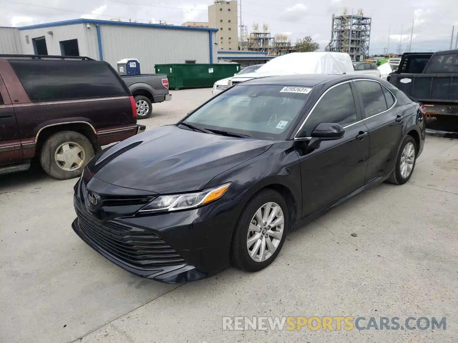 2 Photograph of a damaged car 4T1B11HK8KU813207 TOYOTA CAMRY 2019