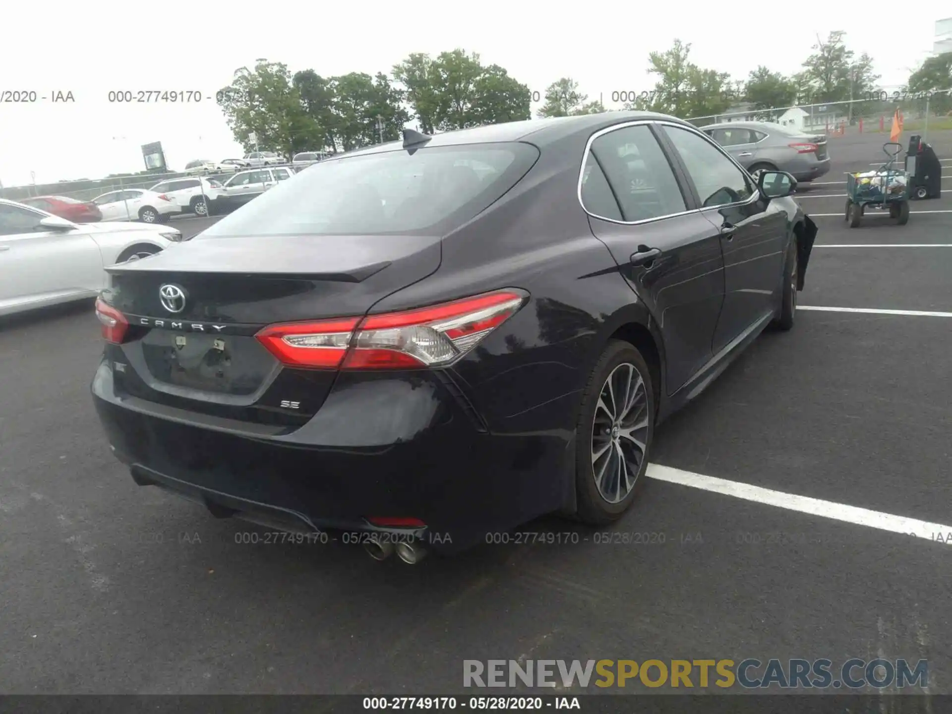 4 Photograph of a damaged car 4T1B11HK8KU813725 TOYOTA CAMRY 2019