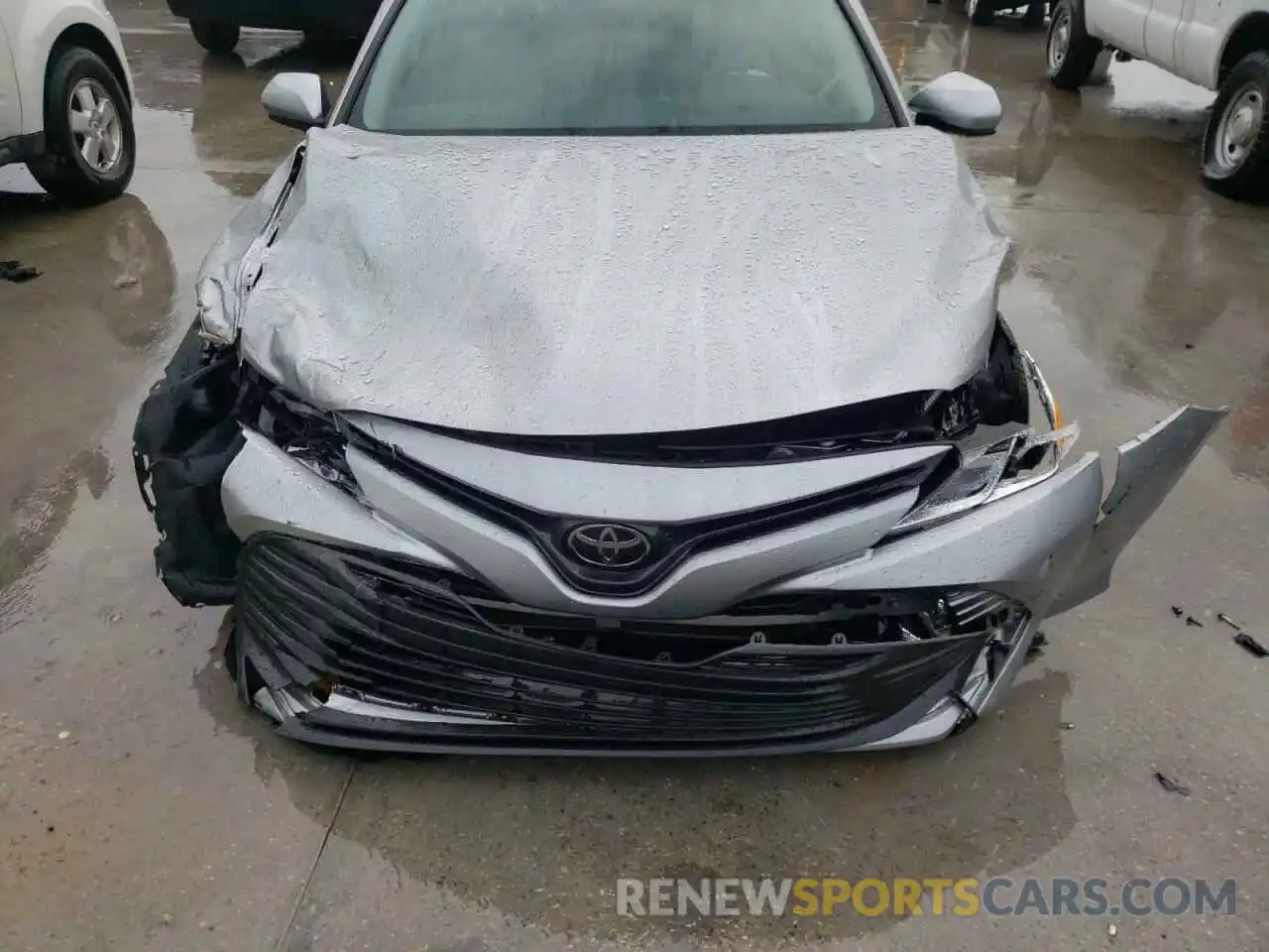 9 Photograph of a damaged car 4T1B11HK8KU816155 TOYOTA CAMRY 2019