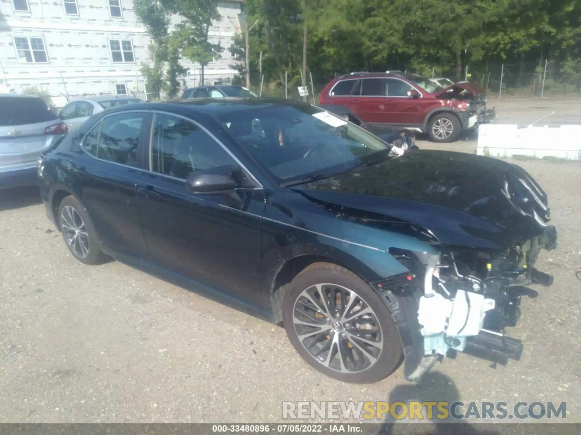 1 Photograph of a damaged car 4T1B11HK8KU816253 TOYOTA CAMRY 2019