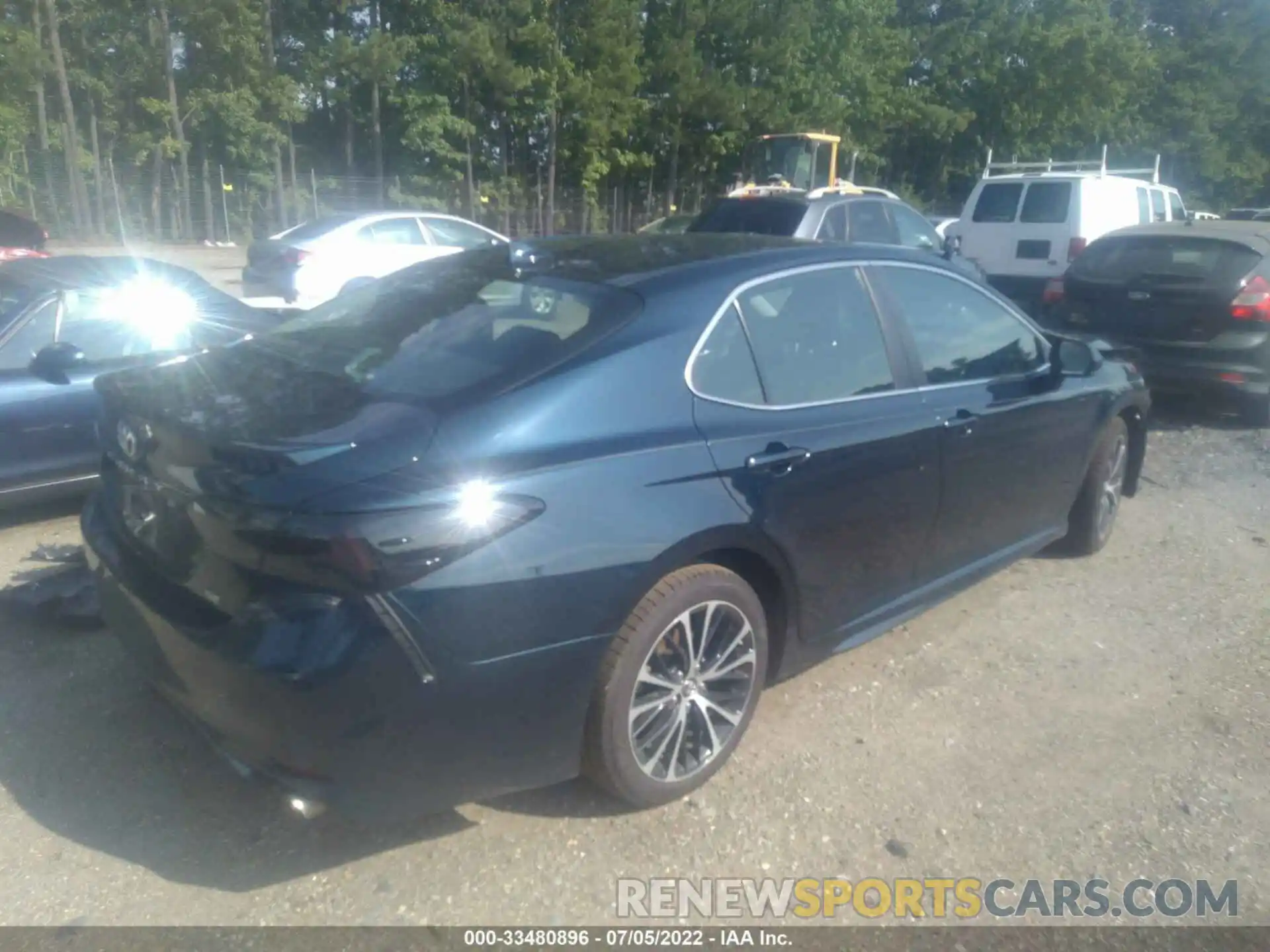 4 Photograph of a damaged car 4T1B11HK8KU816253 TOYOTA CAMRY 2019