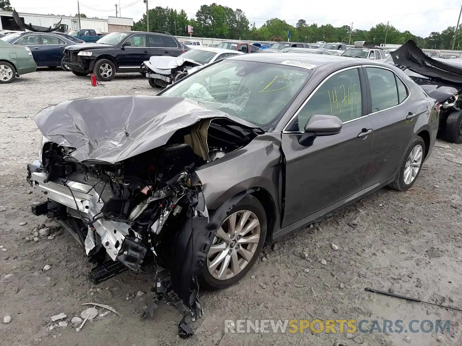 2 Photograph of a damaged car 4T1B11HK8KU816592 TOYOTA CAMRY 2019