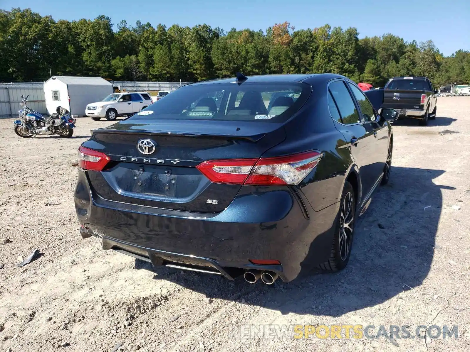 4 Photograph of a damaged car 4T1B11HK8KU817144 TOYOTA CAMRY 2019