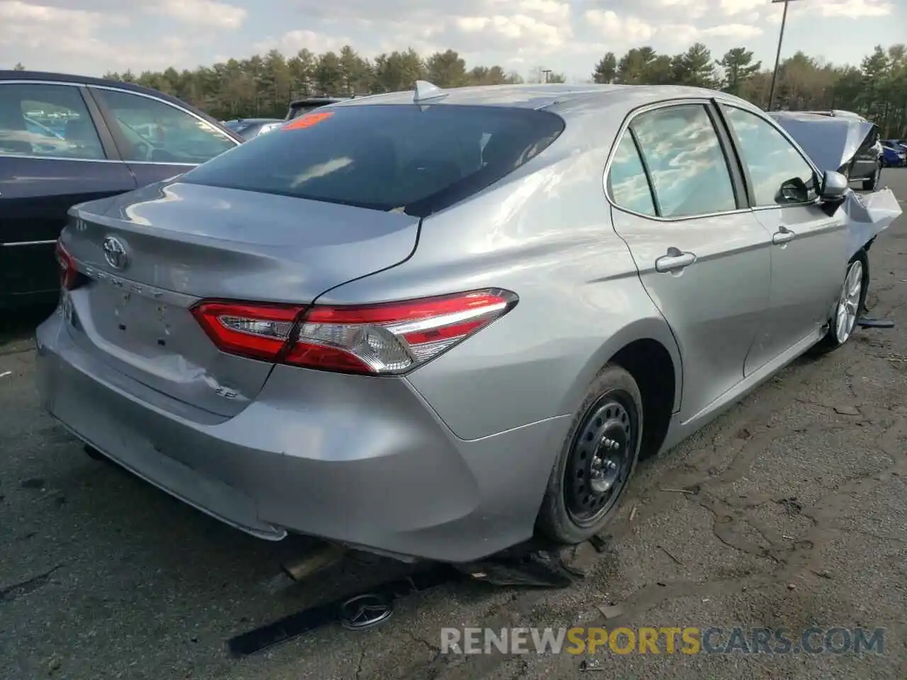 4 Photograph of a damaged car 4T1B11HK8KU817421 TOYOTA CAMRY 2019