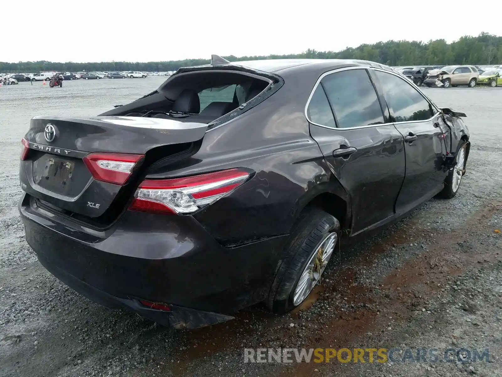 4 Photograph of a damaged car 4T1B11HK8KU818312 TOYOTA CAMRY 2019