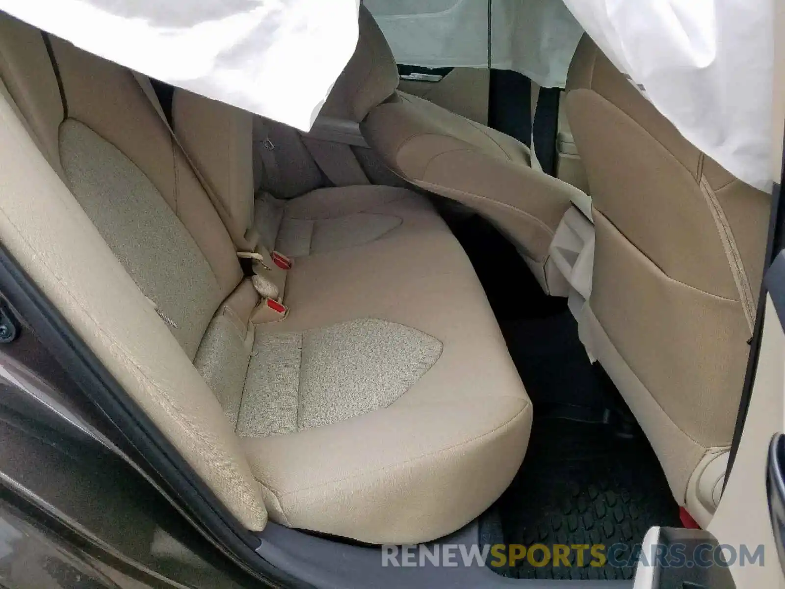 6 Photograph of a damaged car 4T1B11HK8KU820139 TOYOTA CAMRY 2019