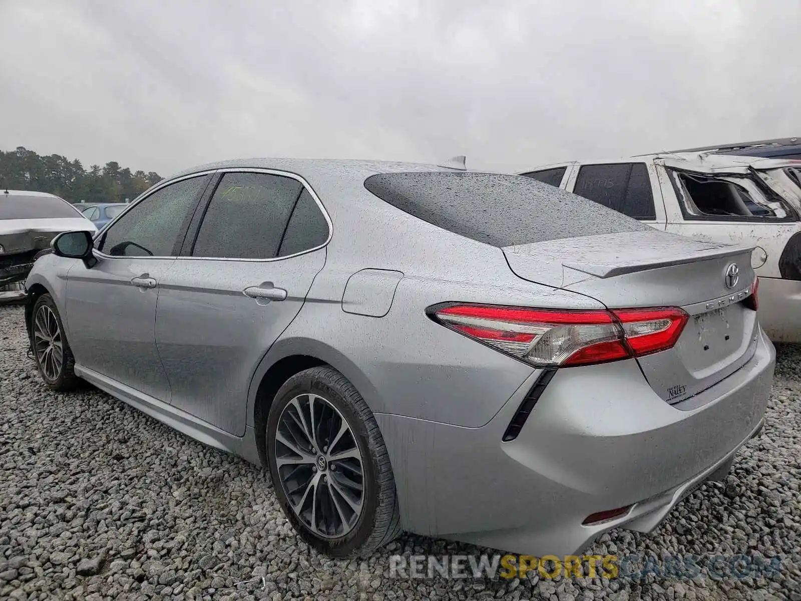 3 Фотография поврежденного автомобиля 4T1B11HK8KU820478 TOYOTA CAMRY 2019